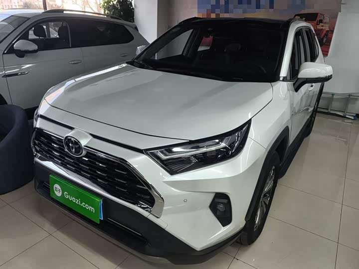 Фото 1 - Toyota RAV4