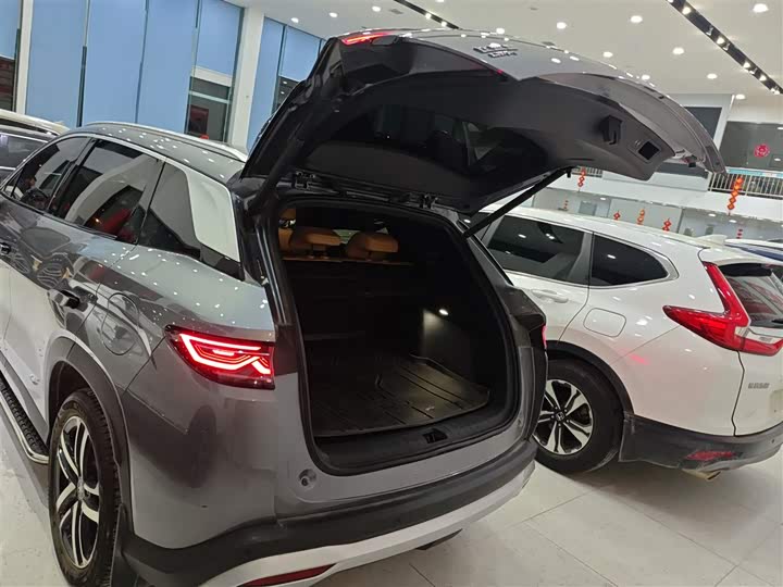 Фото 19 - BYD Song L DM-i Hybrid