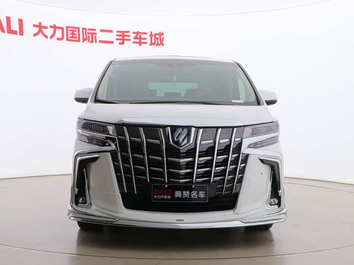 Фото 2 - Toyota Alphard