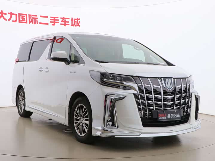 Фото 3 - Toyota Alphard