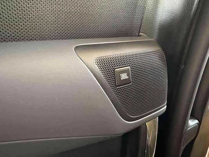 Фото 6 - Toyota Alphard