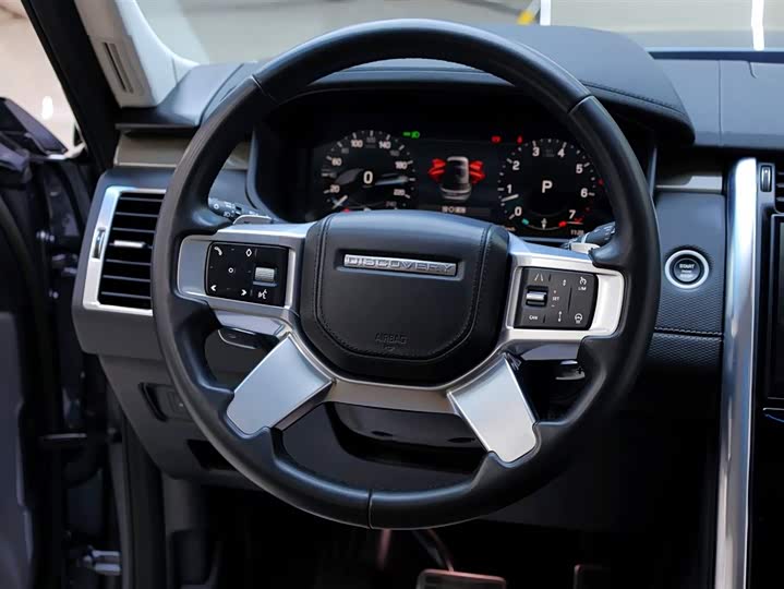 Фото 22 - Land Rover Discovery