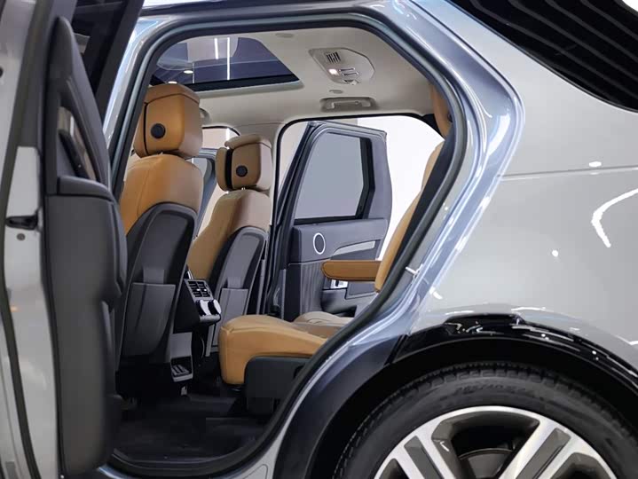 Фото 29 - Land Rover Discovery