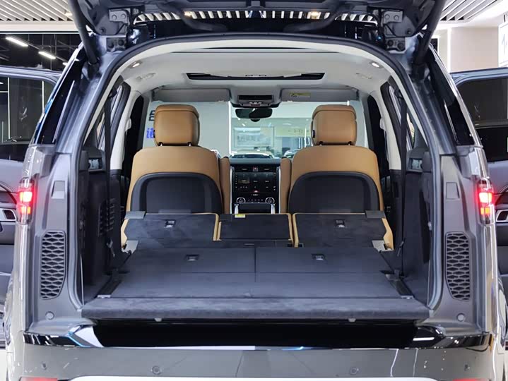 Фото 33 - Land Rover Discovery