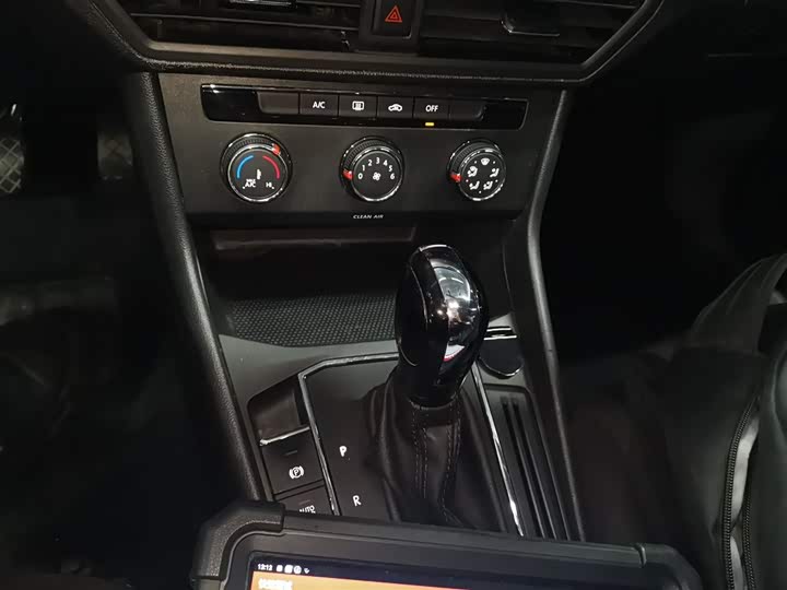 Фото 14 - Volkswagen Lavida