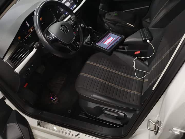 Фото 15 - Volkswagen Lavida