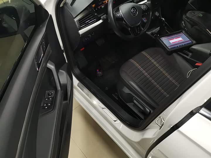 Фото 16 - Volkswagen Lavida