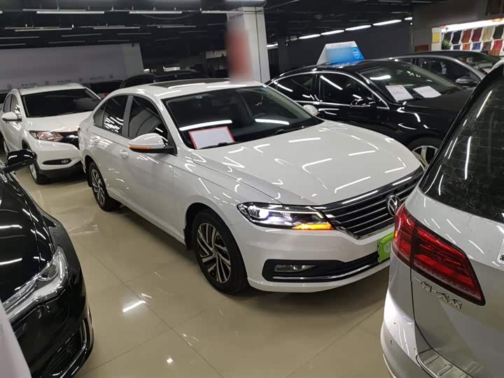 Фото 4 - Volkswagen Lavida