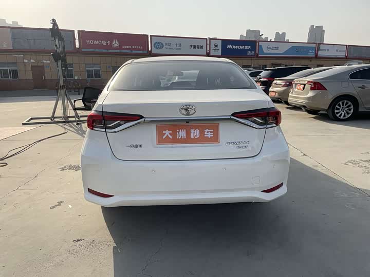 Фото 5 - Toyota Corolla