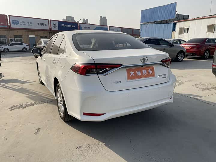 Фото 6 - Toyota Corolla