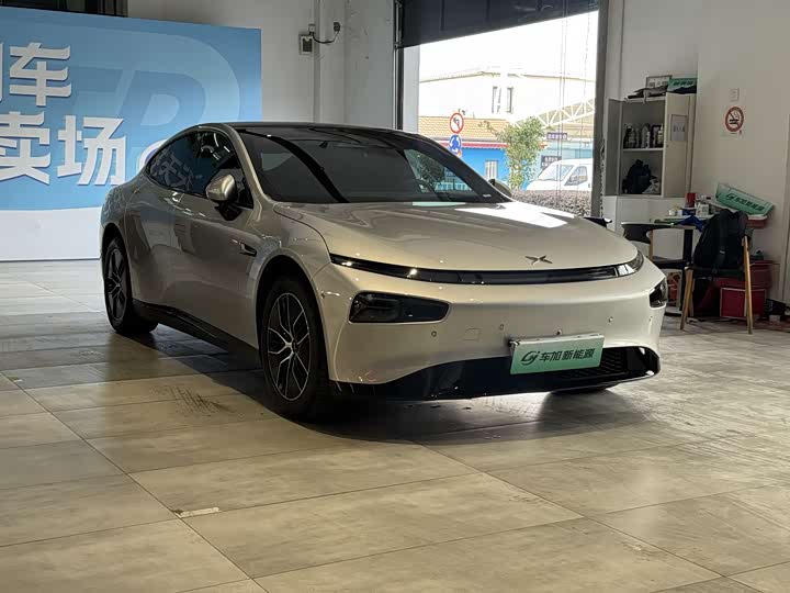 Фото 3 - XPeng P7