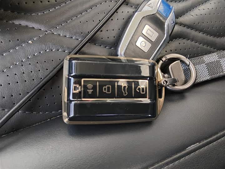 Фото 12 - Tank 500