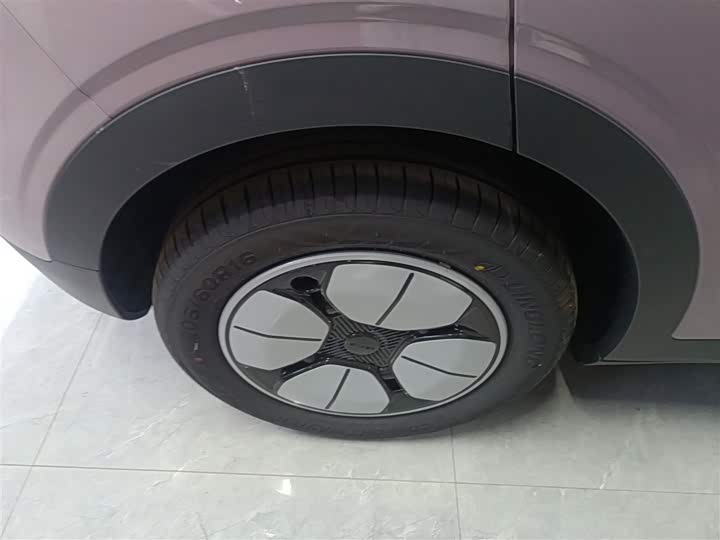 Фото 26 - Geely Galaxy Geome