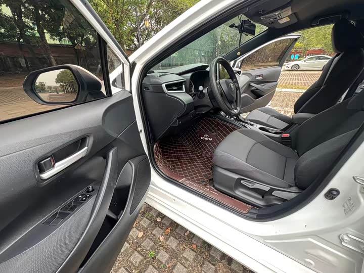 Фото 12 - Toyota Levin