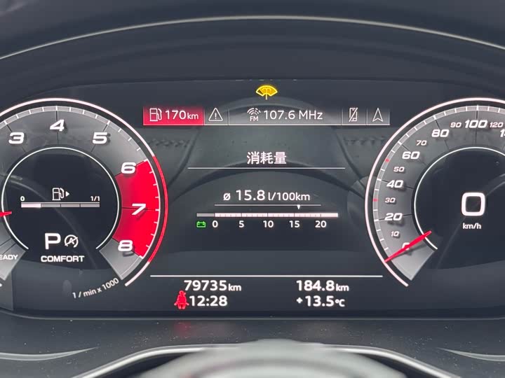 Фото 16 - Audi A4L