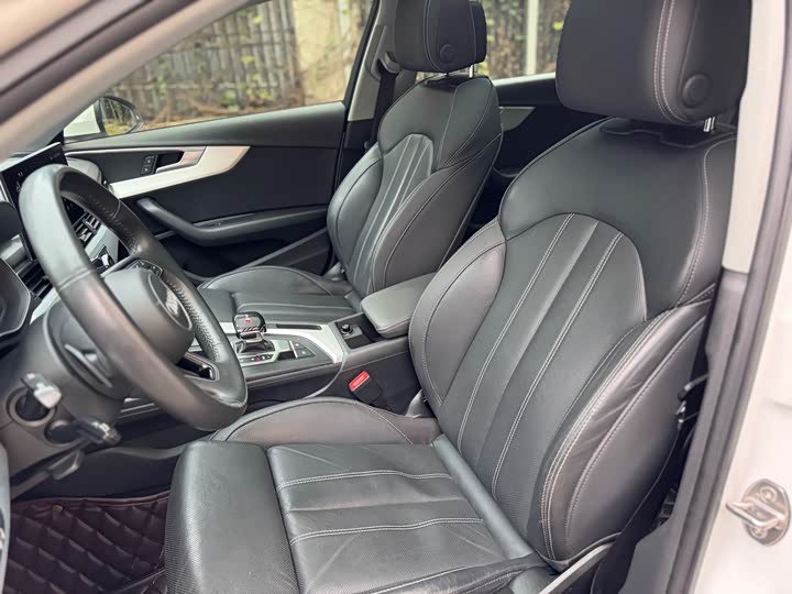 Фото 21 - Audi A4L