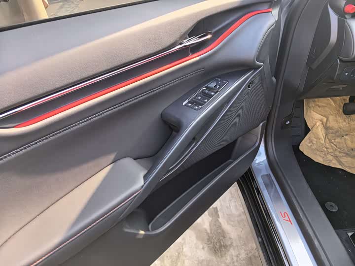 Фото 6 - Ford Mondeo