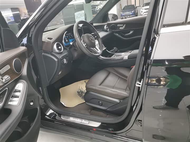 Фото 15 - Mercedes-Benz GLC-Class