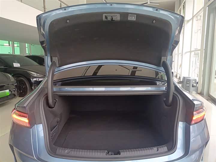 Фото 18 - BYD Seal