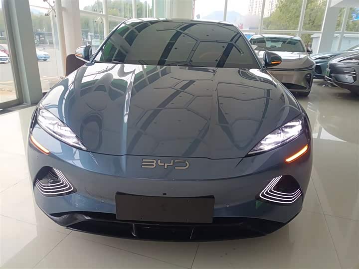 Фото 3 - BYD Seal