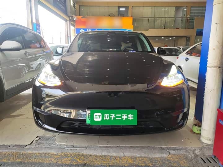 Фото 3 - Tesla Model Y