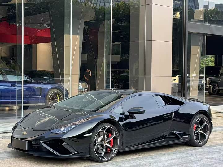 Фото 1 - Lamborghini Huracán