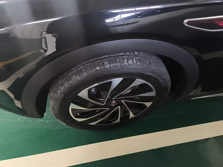 Фото 23 - Hongqi HS7 Hybrid