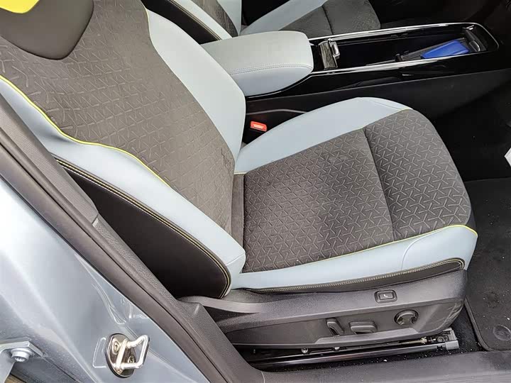 Фото 25 - Volkswagen ID.4 X