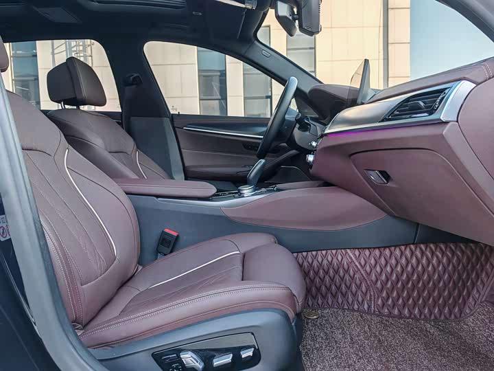 Фото 18 - BMW 5 Series Hybrid