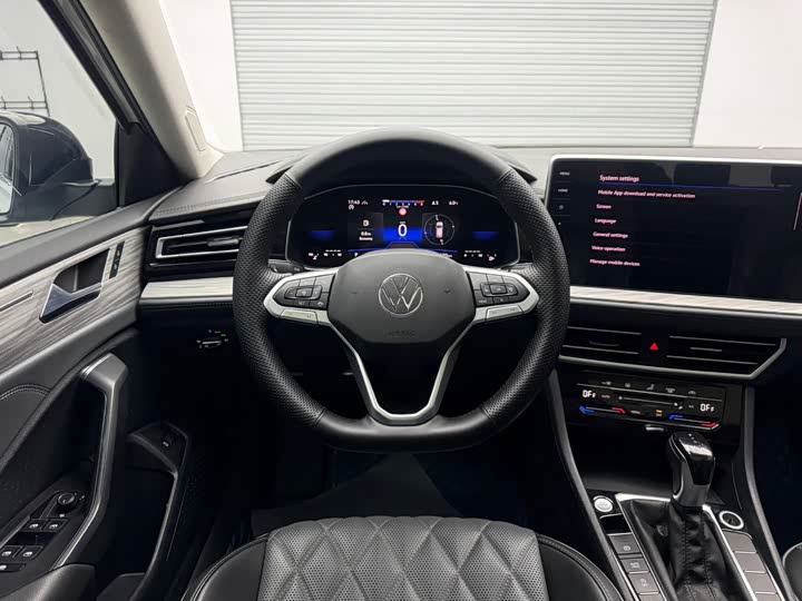 Фото 13 - Volkswagen Sagitar L