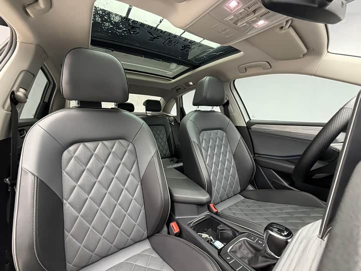 Фото 15 - Volkswagen Sagitar L