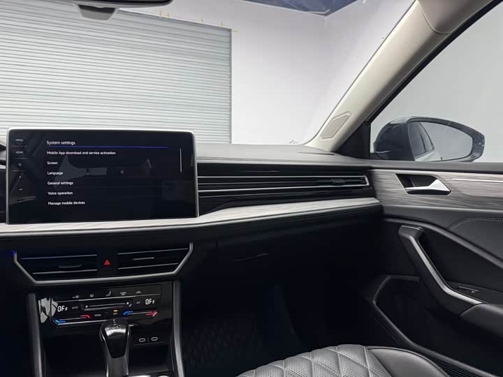 Фото 18 - Volkswagen Sagitar L