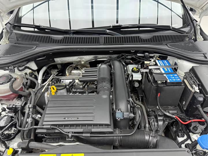 Фото 23 - Volkswagen Sagitar L