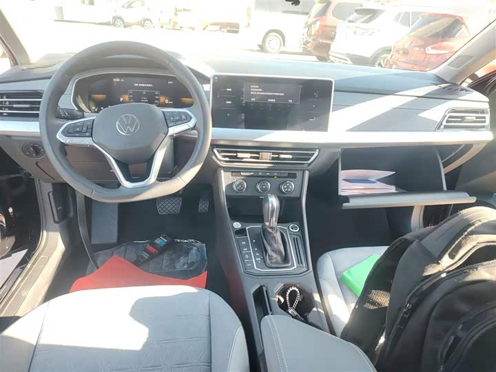 Фото 10 - Volkswagen Lavida