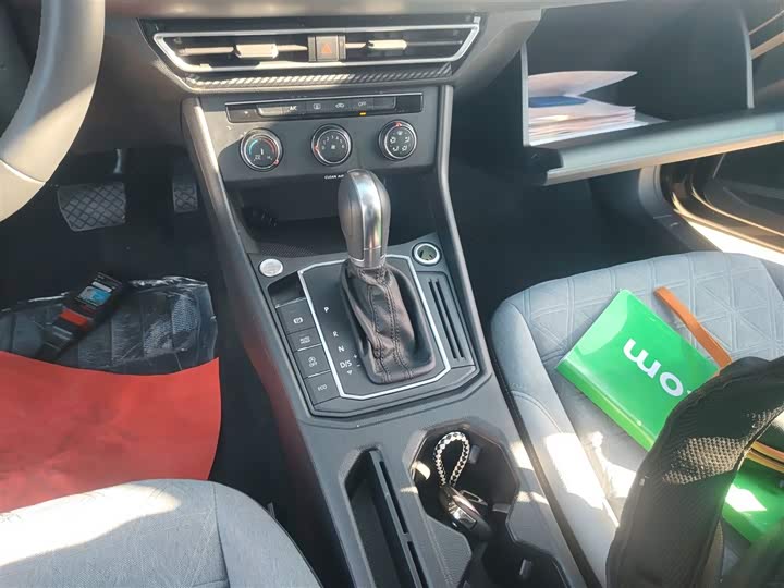 Фото 14 - Volkswagen Lavida