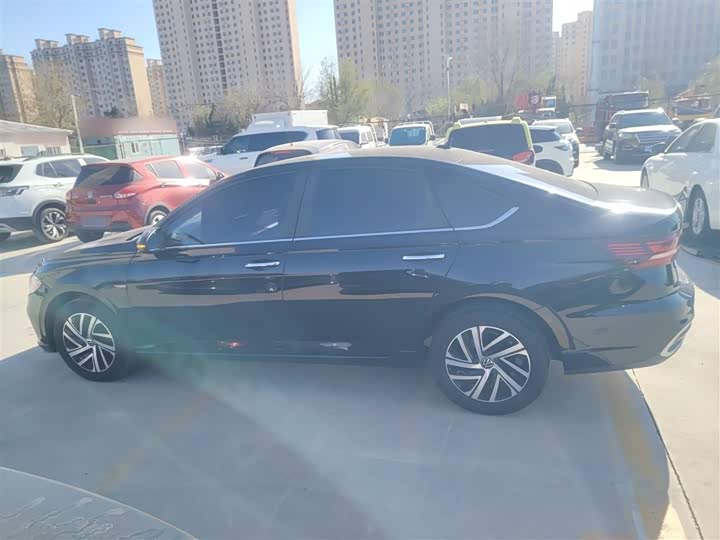 Фото 5 - Volkswagen Lavida