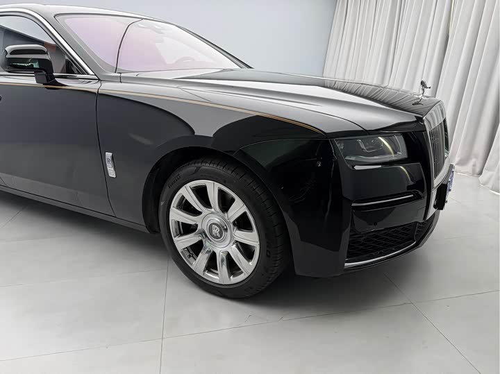 Фото 2 - Rolls-Royce Ghost