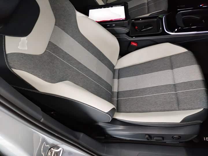 Фото 24 - Volkswagen ID.4 Crozz