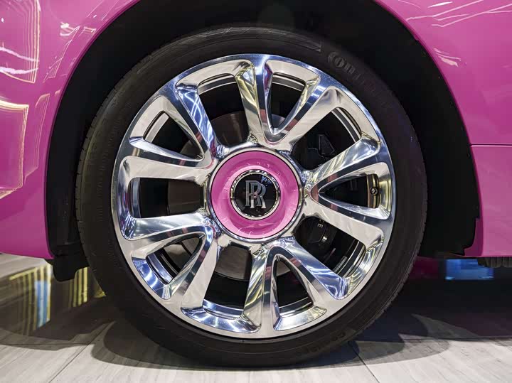 Фото 10 - Rolls-Royce Wraith