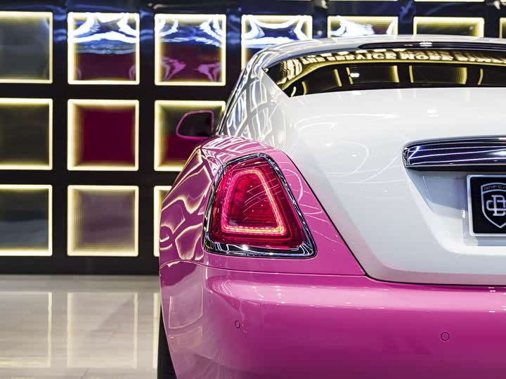 Фото 11 - Rolls-Royce Wraith