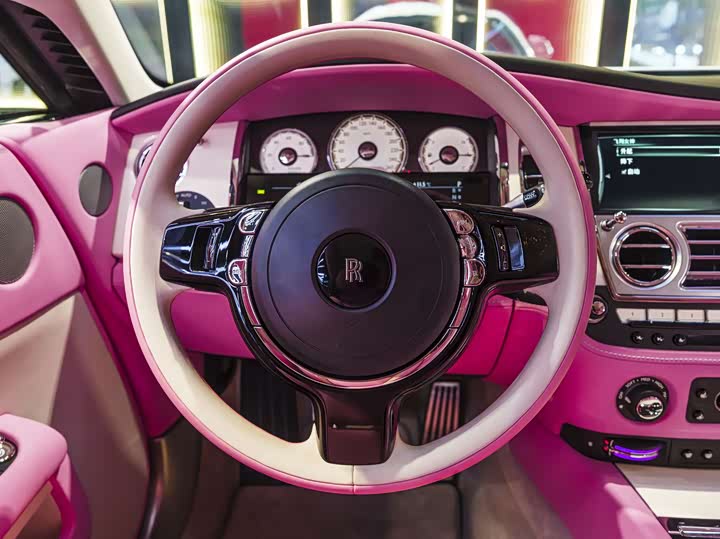 Фото 16 - Rolls-Royce Wraith