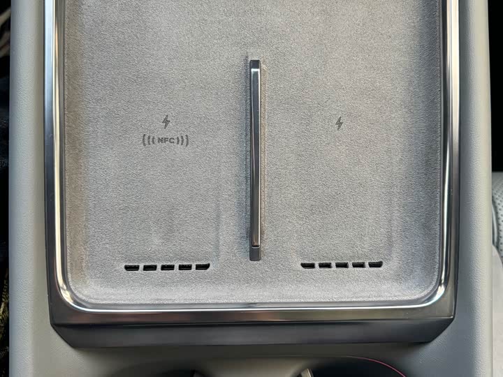 Фото 17 - XPeng P7