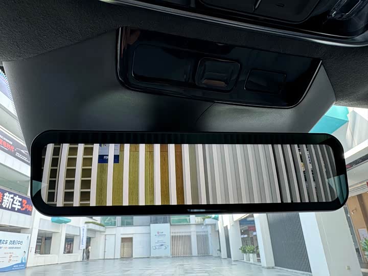 Фото 20 - XPeng P7