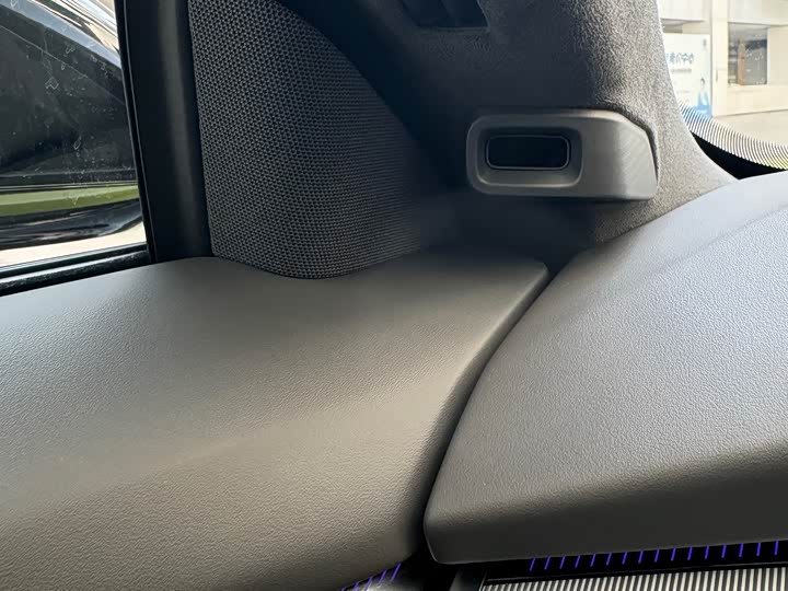 Фото 25 - XPeng P7