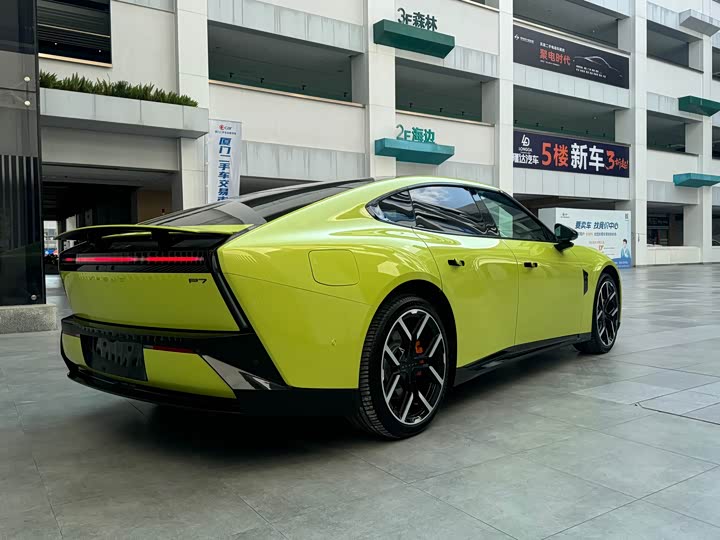 Фото 7 - XPeng P7