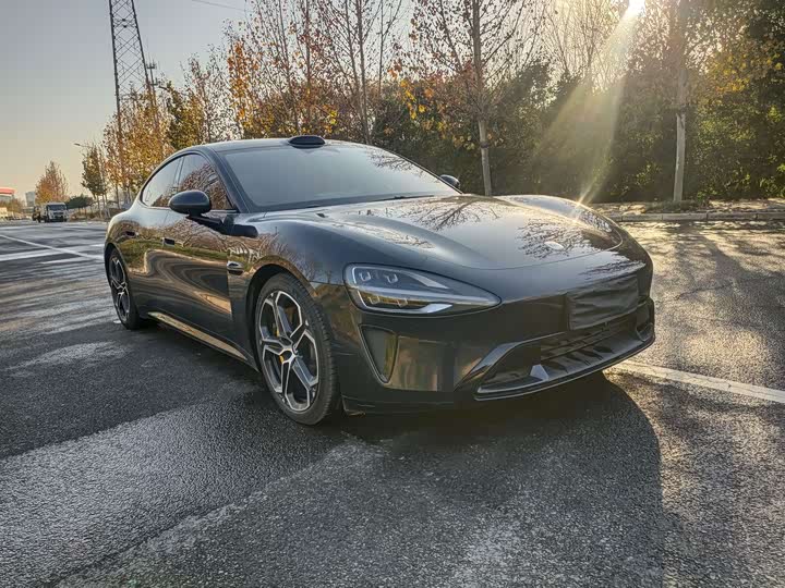 Фото 1 - Xiaomi SU7