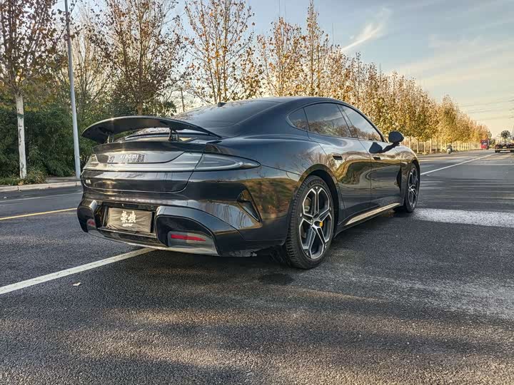 Фото 7 - Xiaomi SU7