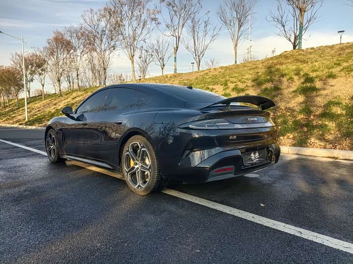 Фото 9 - Xiaomi SU7