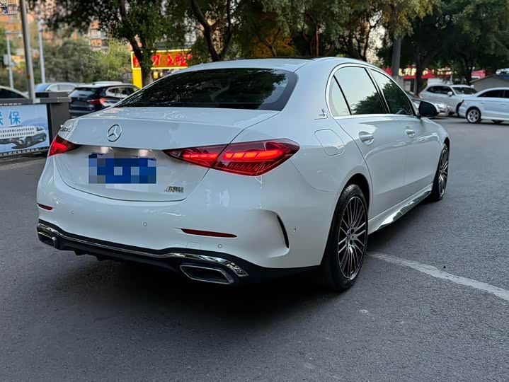 Фото 4 - Mercedes-Benz C-Class