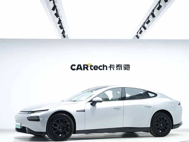 Фото 1 - XPeng P7